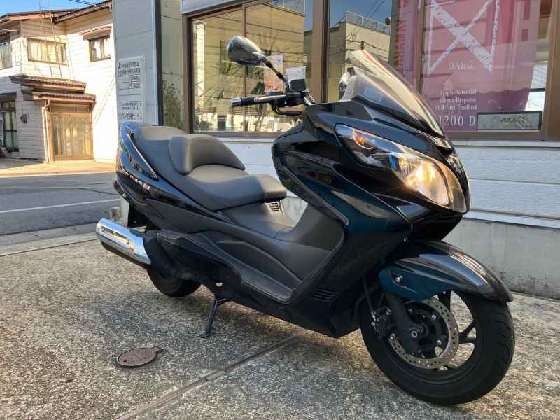 Suzuki Skywave 400