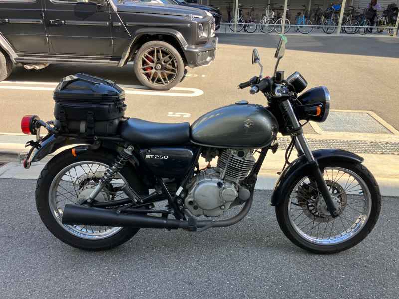 Suzuki ST250E