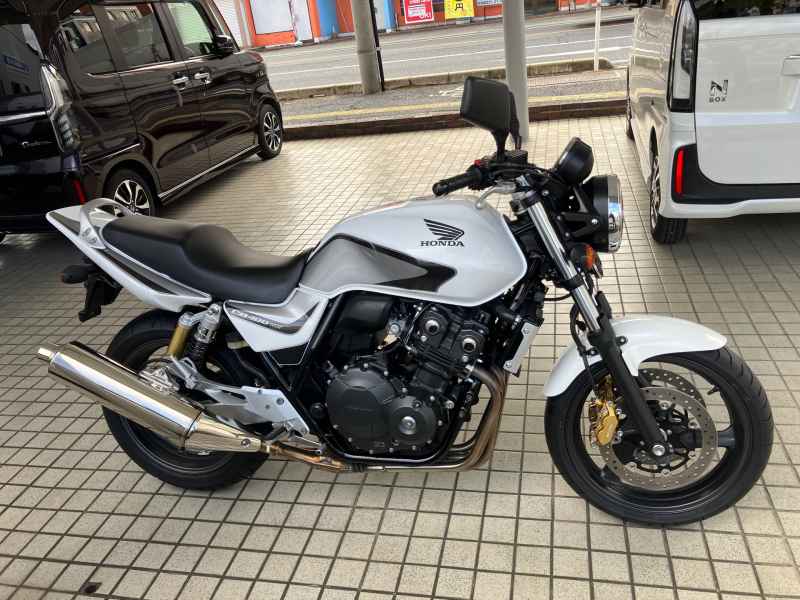 Honda CB400SF 2011