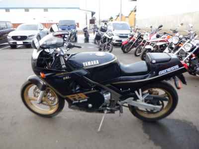 Yamaha FZR250