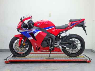 Honda CBR600RR 2024