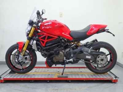 Ducati Monster 1200S 2015