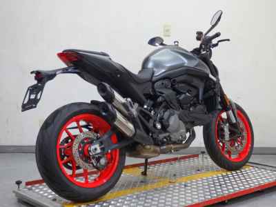 Ducati Monster 937 PLUS 2022