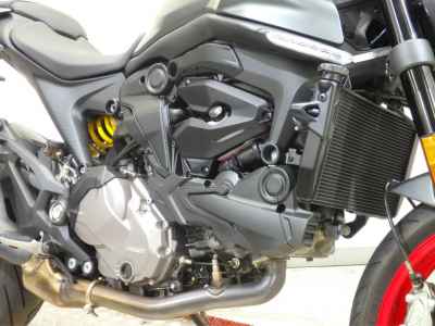Ducati Monster 937 PLUS 2022