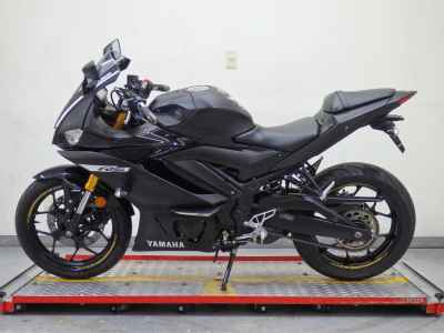 Yamaha YZF-R3 2019