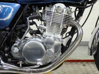 Yamaha SR400 2021