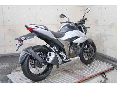 Suzuki Gixxer 250SF