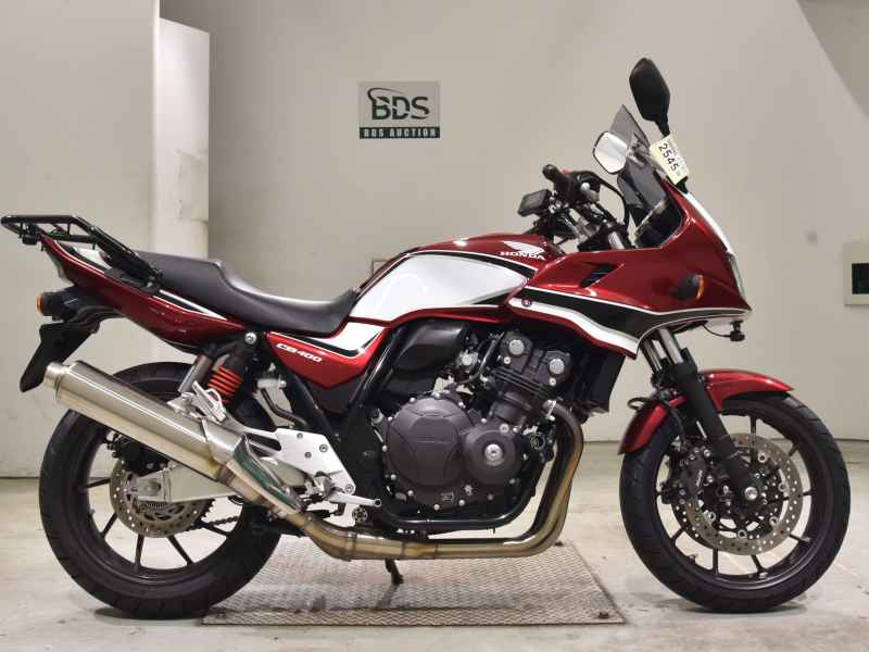 Honda CB400 Super Boldor 2018