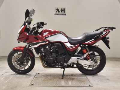 Honda CB400 Super Boldor 2018
