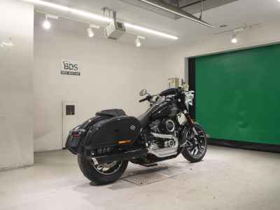 Harley-Davidson Sport Glide FLSB1750 2025