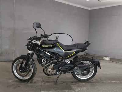 Husqvarna Svartpilen 401 2018