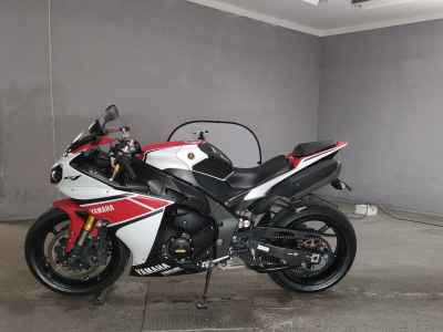 Yamaha YZF-R1 2012