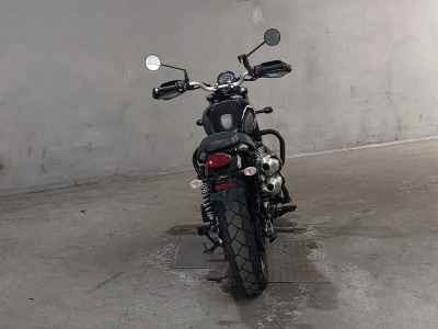 Triumph Street Scrambler 2022