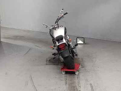 Yamaha XVS400 Drag Star