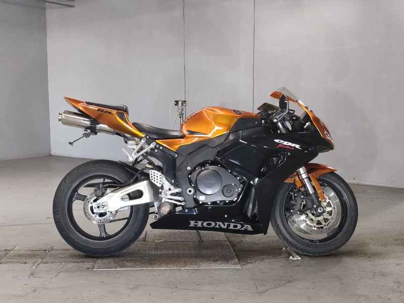 Honda CBR1000RR 2006