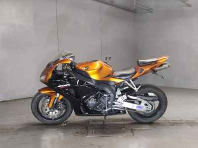 Honda CBR1000RR 2006