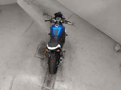 Suzuki GSR750 2015