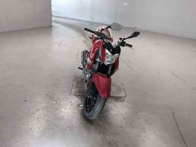 Suzuki GSR250