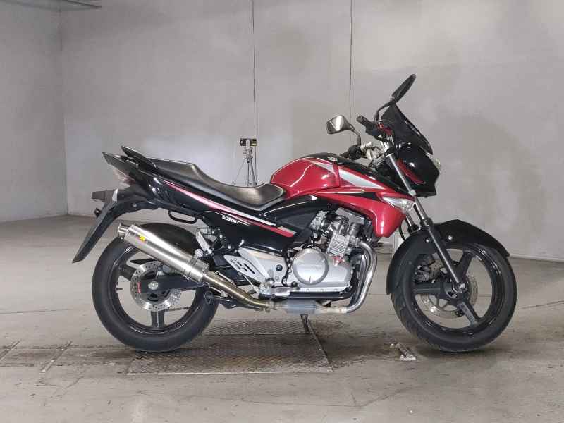 Suzuki GSR250