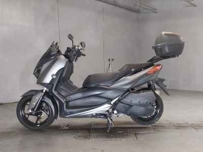 Yamaha XMAX 250