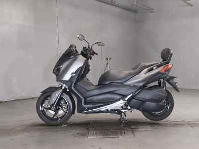 Yamaha XMAX 250