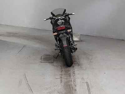 Kawasaki Ninja 400R 2011