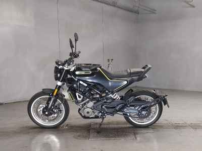 Husqvarna Svartpilen 401 2020