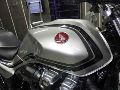 Honda CB1300SF 2022