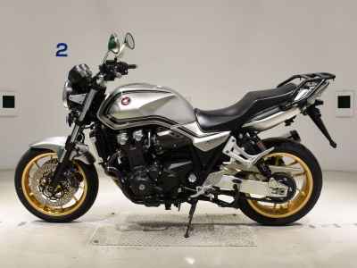 Honda CB1300SF 2022