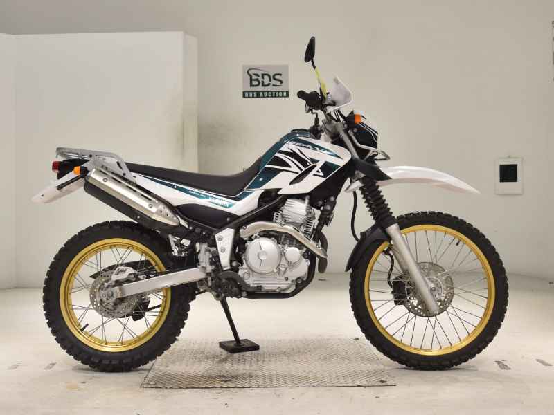 Yamaha XT250 Serow 2016