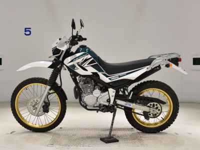 Yamaha XT250 Serow 2016