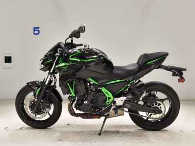 Kawasaki Z650 2025