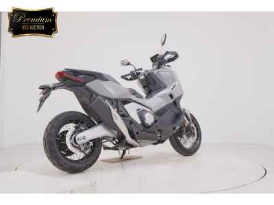 Honda X-Adv 750 2025