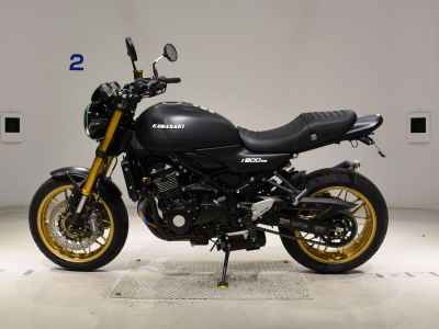 Kawasaki Z900RS SE 2025
