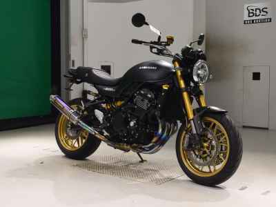 Kawasaki Z900RS SE 2025