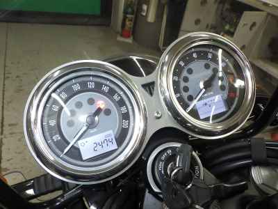 Triumph Bonneville T100 2023