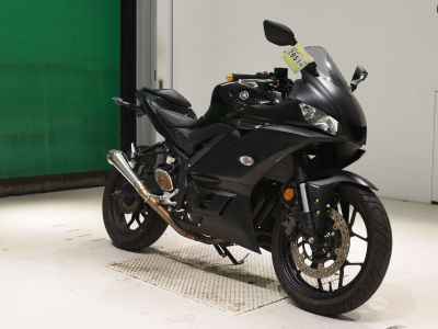 Yamaha YZF-R25 2021