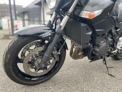 Suzuki GSR400 2013