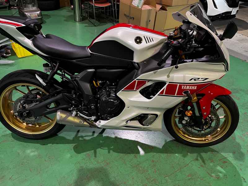 Yamaha YZF-R7 2022