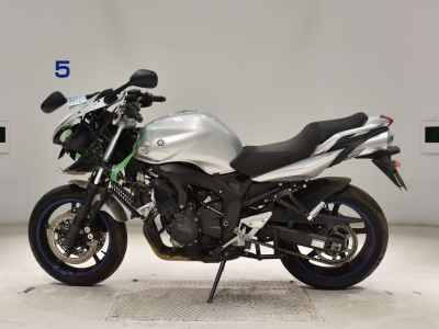 Yamaha FZ6 Fazer 2013