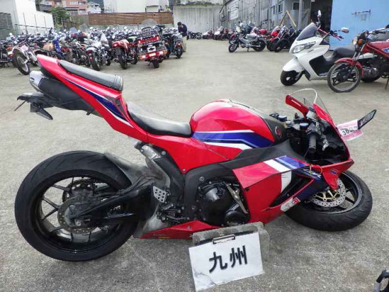 Honda CBR600RR 2021