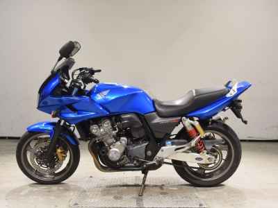 Honda CB400 Super Boldor 2009