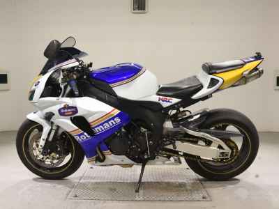 Honda CBR1000RR 2006