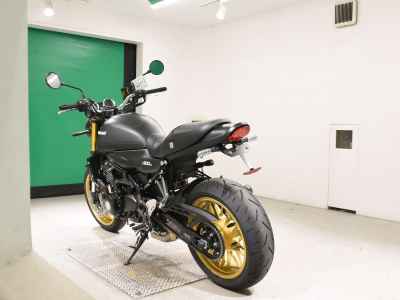 Kawasaki Z900RS 2025