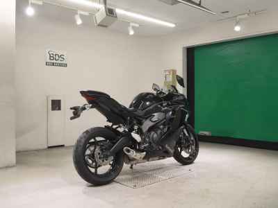 Kawasaki Ninja ZX-25R 2021