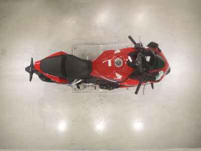 Honda CB650R E-Clutch 2025