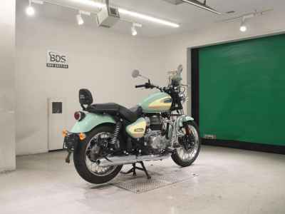 Royal Enfield Meteor 350 2024
