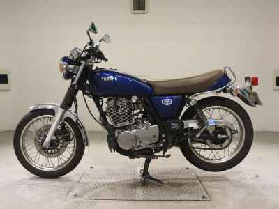 Yamaha SR400 2021