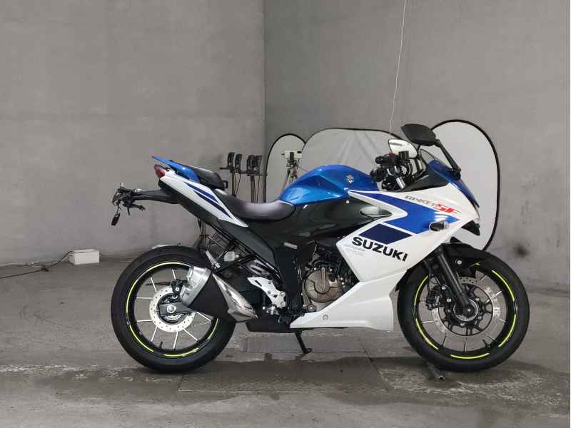 Suzuki Gixxer 250SF