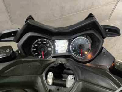 Yamaha XMAX 250 2022